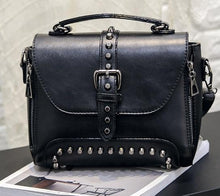 Carregar imagem no visualizador da galeria, Bolsa Crossbody Estilo Vintage com Spikes